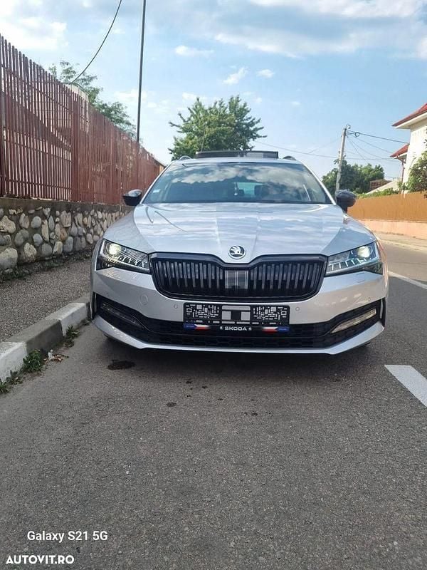 Gri Utilizat 2019 Skoda Superb SportLine Break | 18.990 EUR (Preț OK) - Imagine 1/4