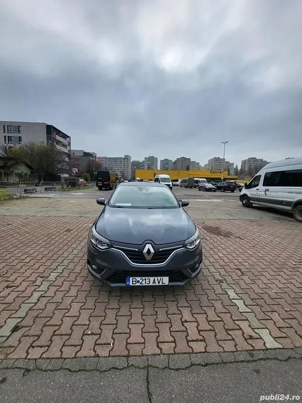 Gri Utilizat 2017 Renault Mégane IV Hatchback | 9.300 EUR (Preț OK) - Imagine 1/4