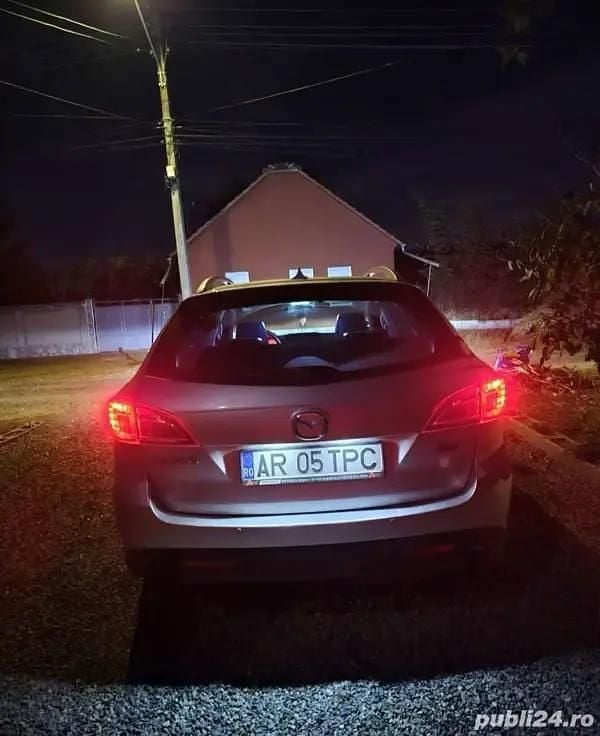 Argintiu Utilizat 2013 Mazda 6 Break | 6.300 EUR (Preț bun) - Imagine 1/4
