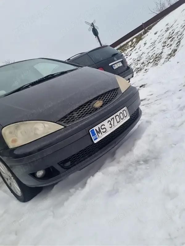 Second-hand Ford Galaxy 116 CP (85 kW) 2004 Negru Monovolum