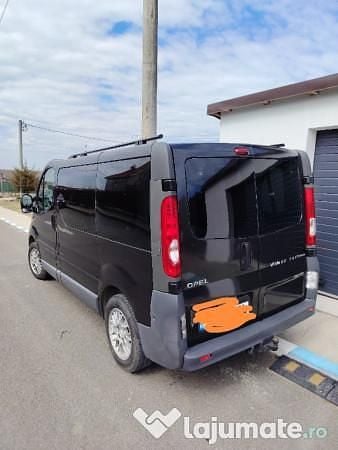 Second-hand Opel Vivaro 114 CP (83 kW) 2013 Negru Monovolum