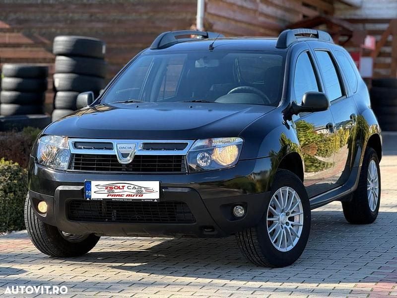 Culoarenegru Utilizat 2010 Dacia Duster Ambiance SUV | 6.399 EUR (Preț OK) - Imagine 1/4