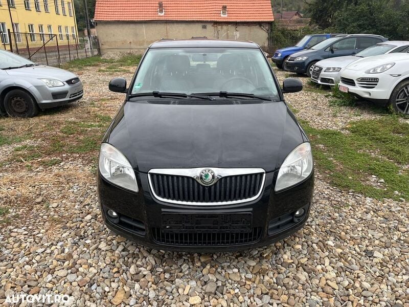 Negru Utilizat 2010 Skoda Fabia Active Break | 2.490 EUR (Preț bun) - Imagine 1/4