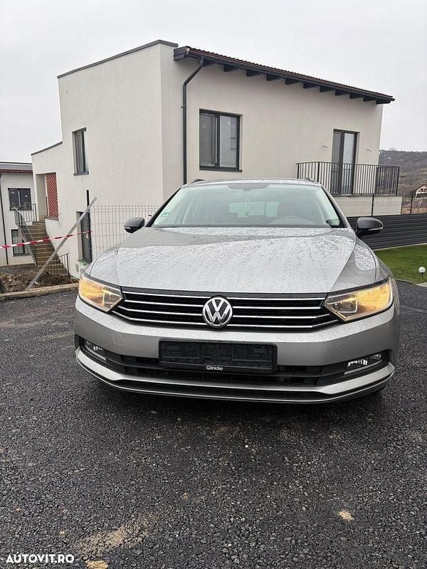 Second-hand VW Passat Comfortline 150 CP (110 kW) 2015 Culoaregri Break