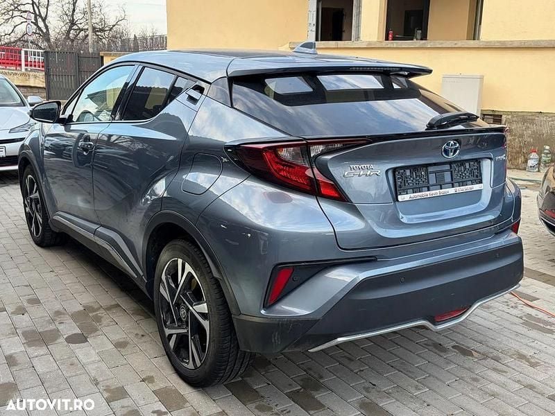 Second-hand Toyota C-HR Business Edition 122 CP (89 kW) 2022 Culoaregri SUV
