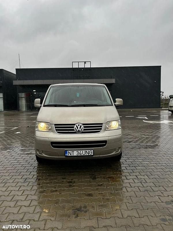 Culoarebej Utilizat 2006 VW T5 Van | 6.999 EUR (Preț OK) - Imagine 1/4