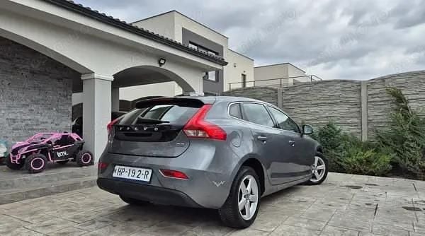 Second-hand Volvo V40 120 CP (88 kW) 2016 Break