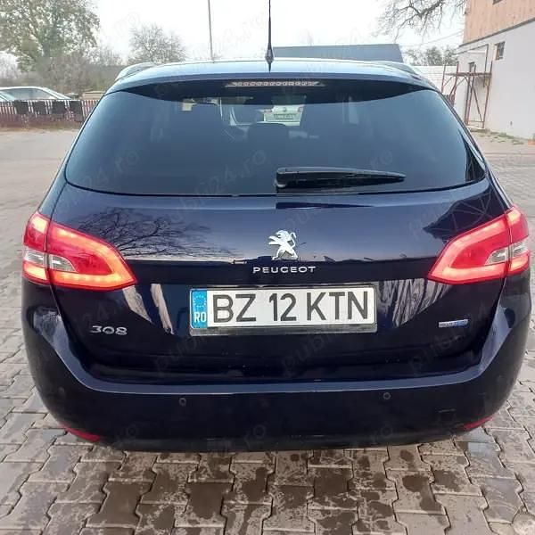 Second-hand Peugeot 308 105 CP (77 kW) 2015 Hatchback