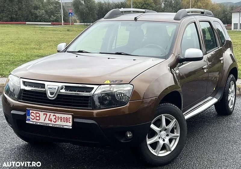 Culoaremaro Utilizat 2011 Dacia Duster Ambiance SUV | 5.999 EUR (Preț OK) - Imagine 1/4