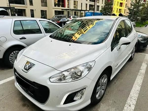Utilizat 2013 Peugeot 308 Hatchback | 3.850 EUR - Imagine 1/4