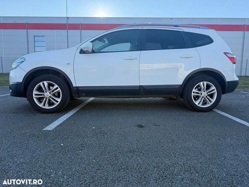 Second-hand Nissan Qashqai +2 Acenta 110 CP (80 kW) 2011 Culoarealb SUV