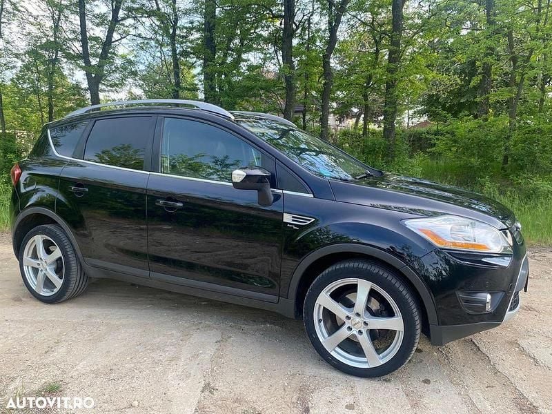 Culoarenegru Utilizat 2011 Ford Kuga Titanium SUV | 7.990 EUR (Puțin scump) - Imagine 1/4