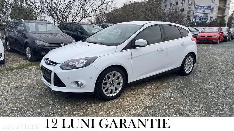Culoarealb Utilizat 2012 Ford Focus Titanium Hatchback | 5.950 EUR (Puțin scump) - Imagine 1/4