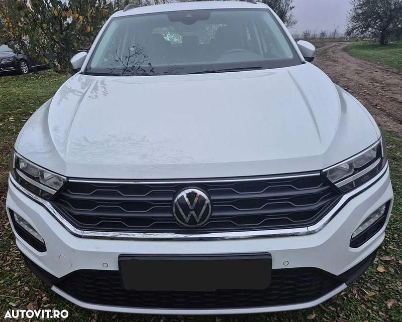 Culoarealb Utilizat 2021 VW T-Roc Design SUV | 18.400 EUR (Super Preț) - Imagine 1/4