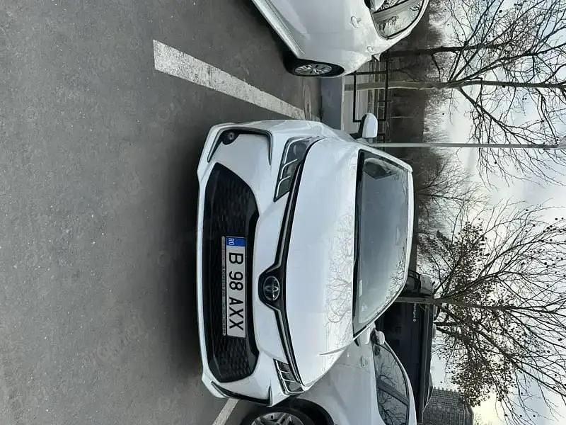 Second-hand Toyota Corolla 140 CP (102 kW) 2024 Berlinǎ