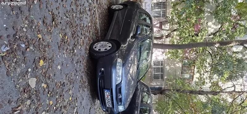Utilizat 2006 Fiat Albea Berlinǎ | 1.750 EUR (Scump) - Imagine 1/4