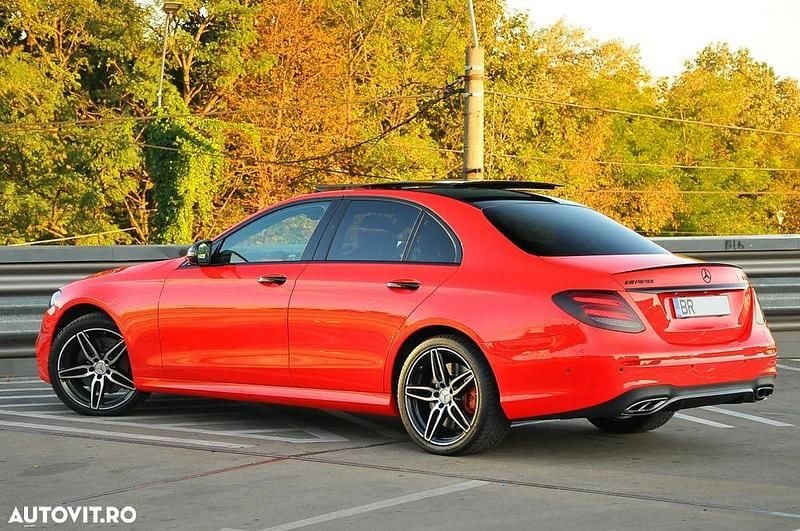 Second-hand Mercedes E43 AMG AMG 401 CP (294 kW) 2018 Culoarerosu Berlinǎ
