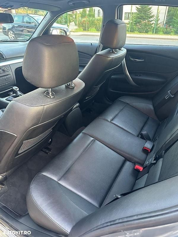 Second-hand BMW 123 Sport Line 204 CP (150 kW) 2011 Culoareargint Hatchback