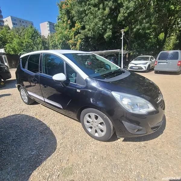 Second-hand Opel Meriva 95 CP (69 kW) 2012 Negru Monovolum