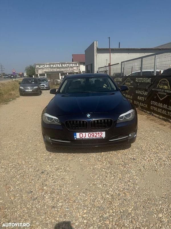 Culoarealbastru Utilizat 2012 BMW 520 Berlinǎ | 8.690 EUR (Preț bun) - Imagine 1/4