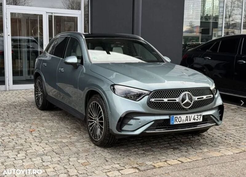 Verde Utilizat 2024 Mercedes GLC200 Advanced SUV | 64.900 EUR - Imagine 1/4