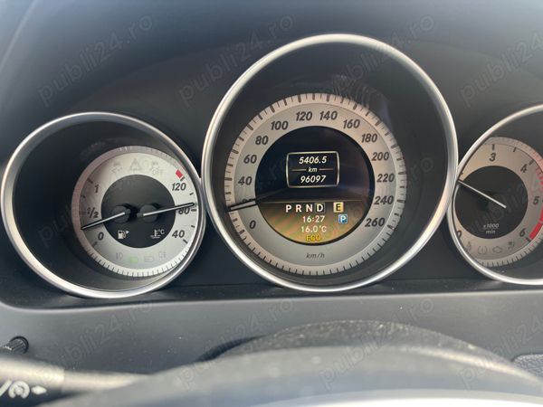 Utilizat 2012 Mercedes C220 Berlinǎ | 10.999 EUR (Preț OK) - Imagine 1/4
