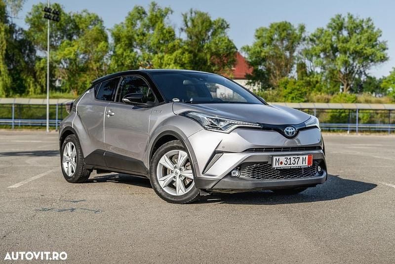 Gri Utilizat 2017 Toyota C-HR Lounge SUV | 15.950 EUR (Scump) - Imagine 1/4