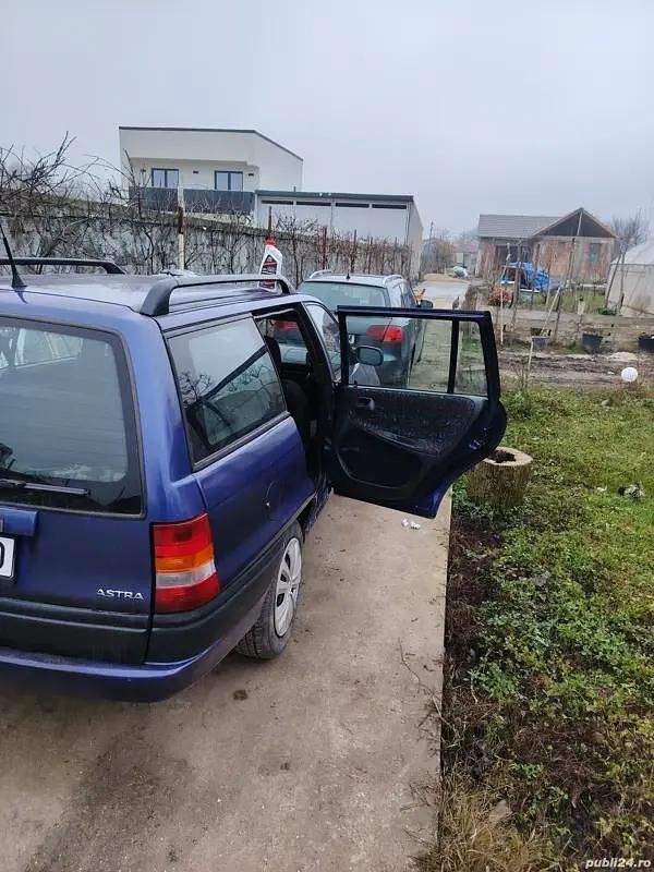 Second-hand Opel Astra 55 CP (40 kW) 1994 Hatchback