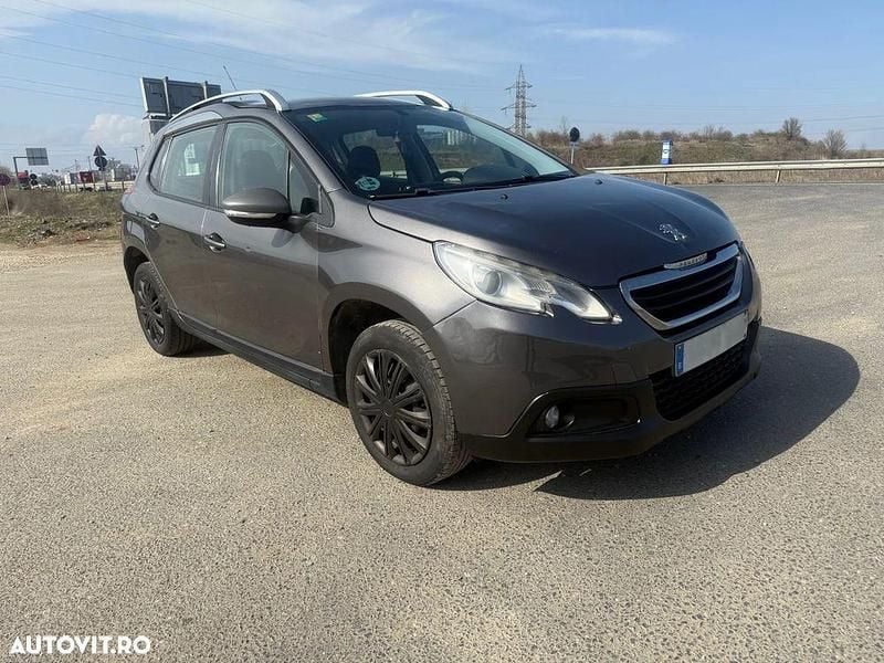 Gri Utilizat 2015 Peugeot 2008 Active SUV | 5.000 EUR (Preț OK) - Imagine 1/4