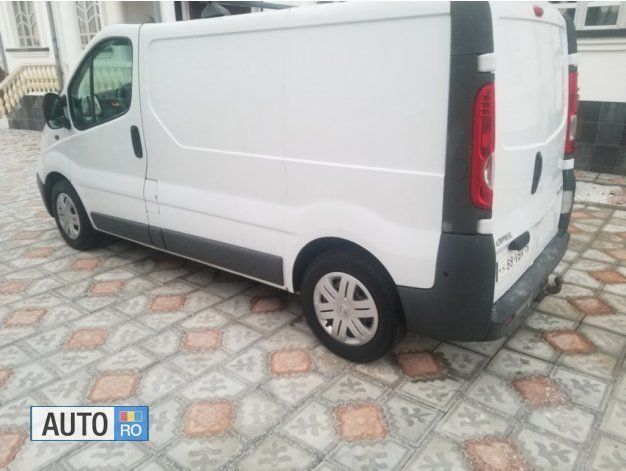 Utilizat 2007 Opel Vivaro Van | 3.600 EUR - Imagine 1/4