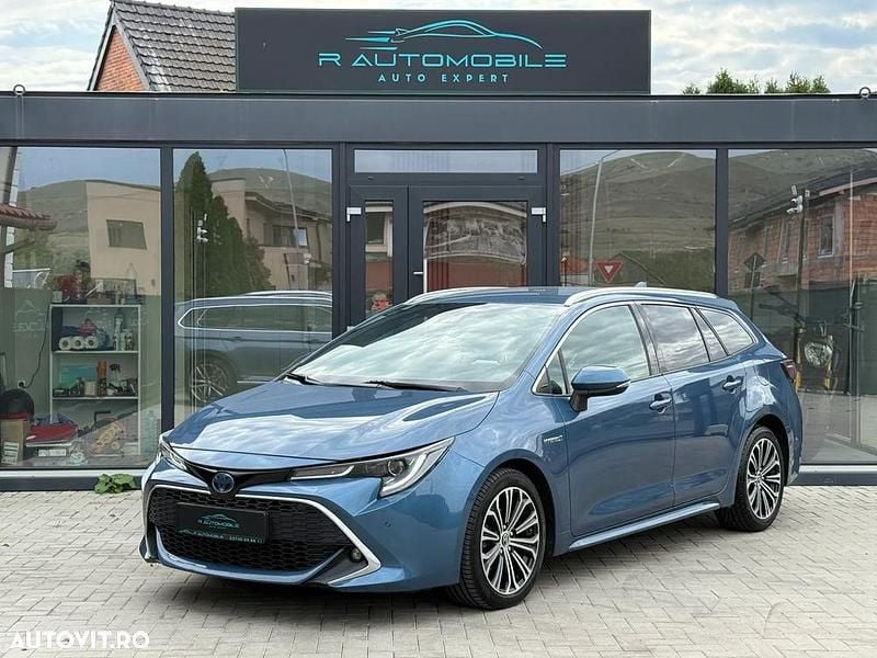 Second-hand Toyota Corolla 122 CP (89 kW) 2019 Culoarealbastru Break