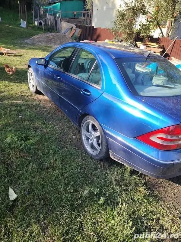 Utilizat 2003 Mercedes C220 SE Berlinǎ | 2.800 EUR - Imagine 1/3