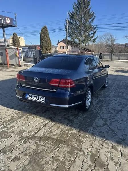 Second-hand VW Passat 140 CP (102 kW) 2013 Albastru Berlinǎ