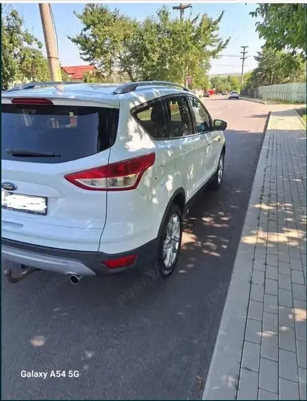 Utilizat 2014 Ford Kuga SUV | 8.900 EUR (Puțin scump) - Imagine 1/4