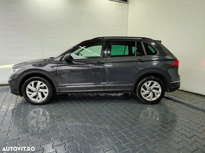 Second-hand VW Tiguan Life 150 CP (110 kW) 2023 Culoaregri SUV
