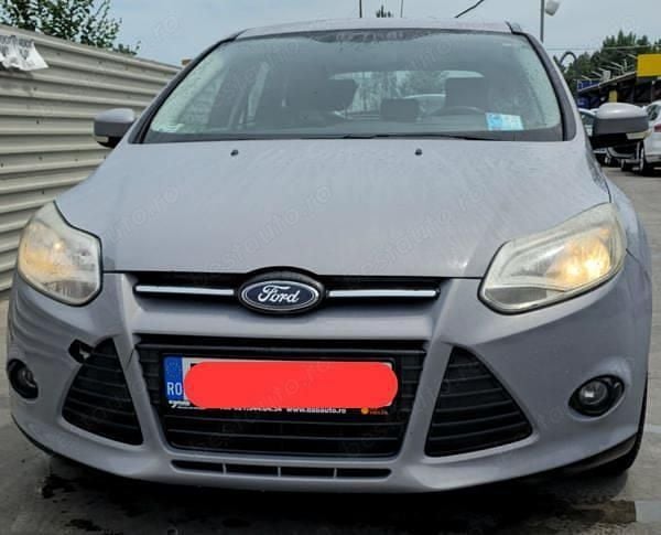 Gri Utilizat 2012 Ford Focus Hatchback | 5.500 EUR (Preț OK) - Imagine 1/4