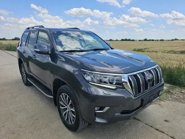 Gri Utilizat 2018 Toyota Land Cruiser Luxury SUV | 46.500 EUR (Scump) - Imagine 1/4