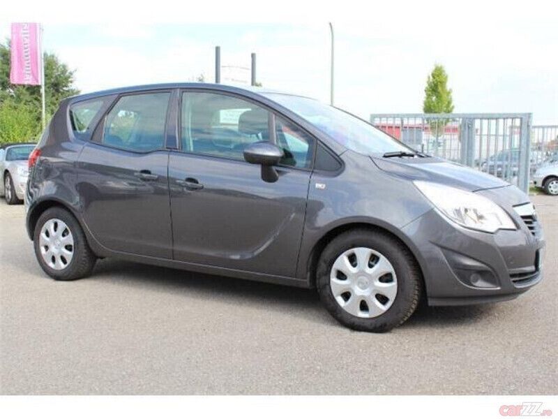 Argintiu Utilizat 2012 Opel Meriva Eco Monovolum | 1.800 EUR - Imagine 1/4
