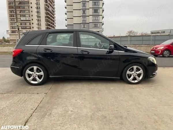 Utilizat 2014 Mercedes B180 Monovolum | 8.990 EUR (Preț OK) - Imagine 1/4