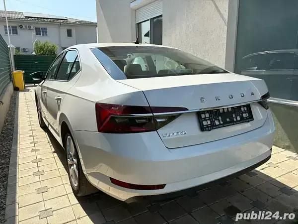 Utilizat 2021 Skoda Superb Ambition Berlinǎ | 18.799 EUR (Super Preț) - Imagine 1/4