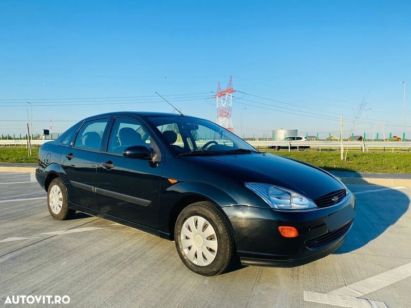 Negru Utilizat 2001 Ford Focus Ghia Berlinǎ | 1.200 EUR (Preț OK) - Imagine 1/4