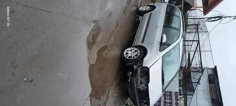 Utilizat 2001 VW Sharan Monovolum | 800 EUR - Imagine 1/4