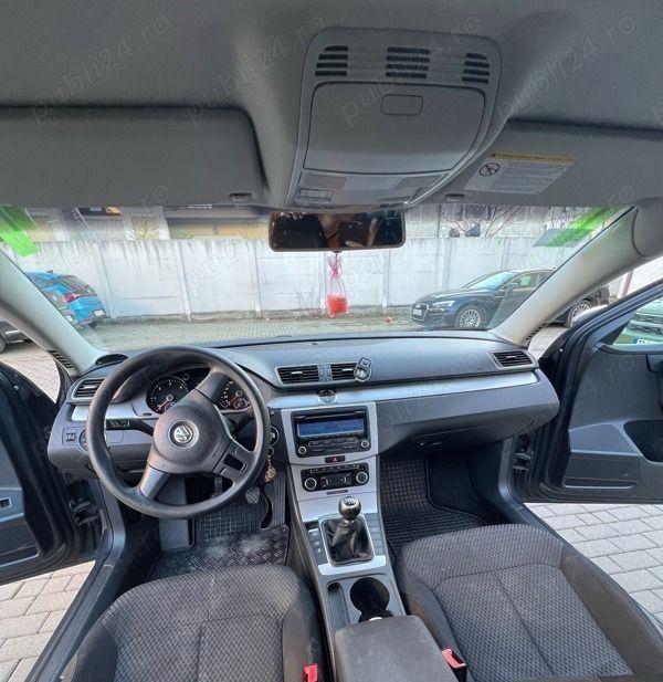Utilizat 2011 VW Passat Berlinǎ | 6.500 EUR (Preț OK) - Imagine 1/4