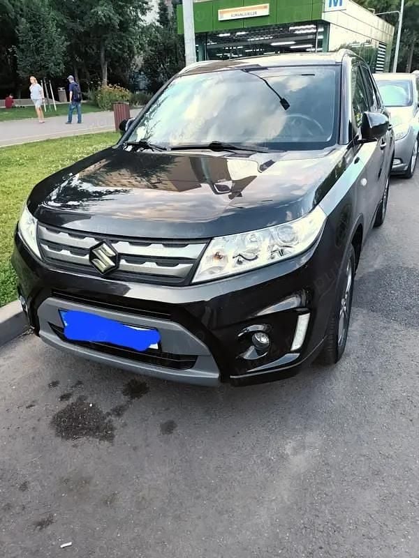 Negru Utilizat 2015 Suzuki Vitara SUV | 10.500 EUR (Preț OK) - Imagine 1/4