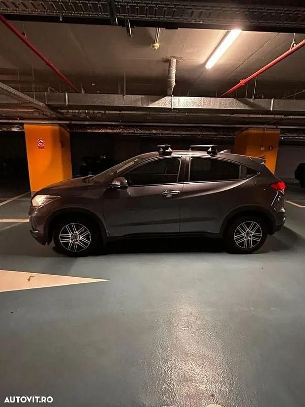 Culoaregri Utilizat 2017 Honda HR-V Elegance SUV | 15.900 EUR (Preț OK) - Imagine 1/4