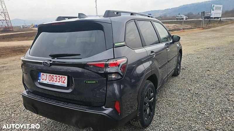 Nouă Subaru Forester 136 CP (100 kW) 2025 Gri SUV