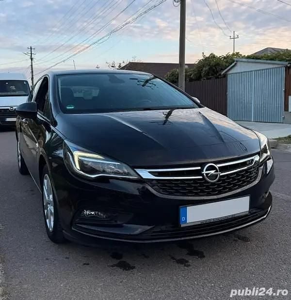 Negru Utilizat 2019 Opel Astra Hatchback | 8.499 EUR (Preț OK) - Imagine 1/4
