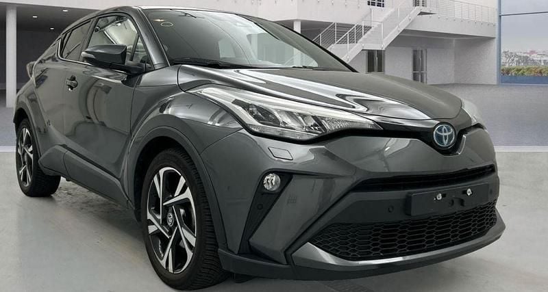 Second-hand Toyota C-HR 98 CP (72 kW) 2022 SUV