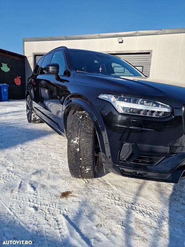 Second-hand Volvo XC90 Ultra 455 CP (334 kW) 2017 Culoarenegru SUV