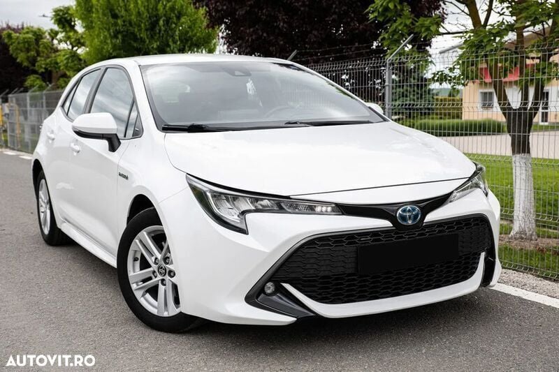 Alb Utilizat 2020 Toyota Corolla Active | 13.700 EUR (Preț bun) - Imagine 1/4